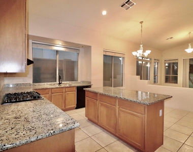 13614 N 12th Place - Photo Thumbnail 13