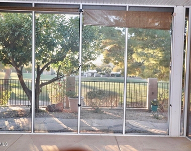 13614 N 12th Place - Photo Thumbnail 32