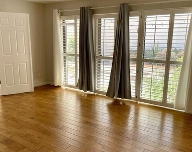 2553 E Georgia Avenue - Photo Thumbnail 9