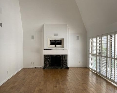 2553 E Georgia Avenue - Photo Thumbnail 4