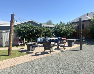 706 E Whitton Avenue - Photo Thumbnail 32