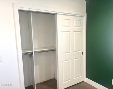 706 E Whitton Avenue - Photo Thumbnail 20
