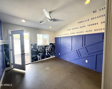 706 E Whitton Avenue - Photo Thumbnail 26