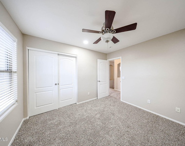 11920 W Cypress Street - Photo Thumbnail 27