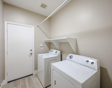 11920 W Cypress Street - Photo Thumbnail 12