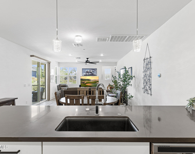 11300 N Casa Dega Drive - Photo Thumbnail 12