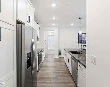 11300 N Casa Dega Drive - Photo Thumbnail 11