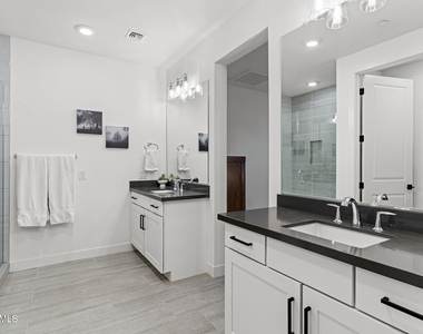 11300 N Casa Dega Drive - Photo Thumbnail 15