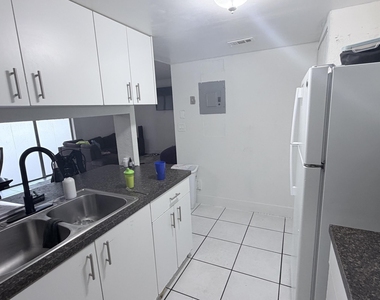 5830 Blueberry Court - Photo Thumbnail 12