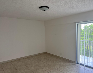 1401 Sw 135th Terrace - Photo Thumbnail 16