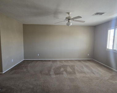 6613 N 28th Glen - Photo Thumbnail 14