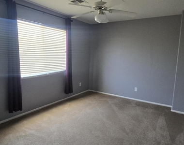 6613 N 28th Glen - Photo Thumbnail 22