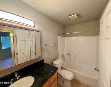 1234 N 36th Street - Photo Thumbnail 12
