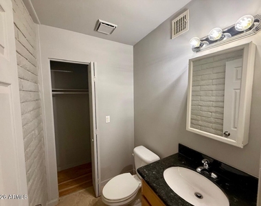 1234 N 36th Street - Photo Thumbnail 10