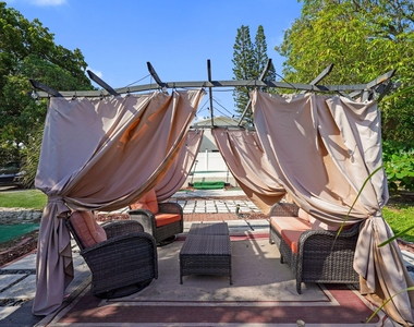 220 Nw 42nd Street - Photo Thumbnail 33