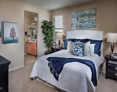 27210 N 77th Avenue - Photo Thumbnail 9