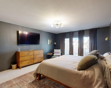 6240 E Kelton Lane - Photo Thumbnail 28
