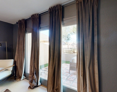 6240 E Kelton Lane - Photo Thumbnail 29