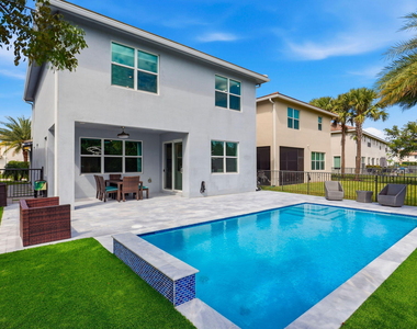 4228 Veleiros Avenue - Photo Thumbnail 16