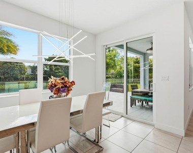 4228 Veleiros Avenue - Photo Thumbnail 12
