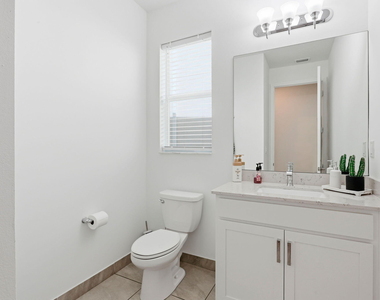 4228 Veleiros Avenue - Photo Thumbnail 29