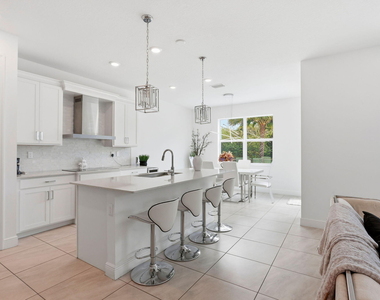 4228 Veleiros Avenue - Photo Thumbnail 6