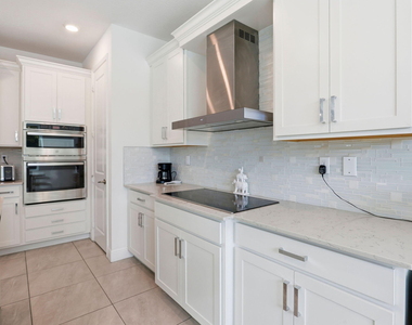 4228 Veleiros Avenue - Photo Thumbnail 8