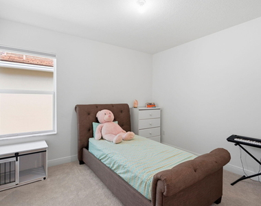 4228 Veleiros Avenue - Photo Thumbnail 25
