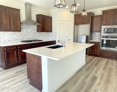 9023 W San Juan Avenue - Photo Thumbnail 3