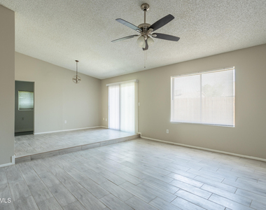 1705 W Mission Drive - Photo Thumbnail 8