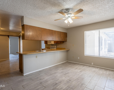 1705 W Mission Drive - Photo Thumbnail 4