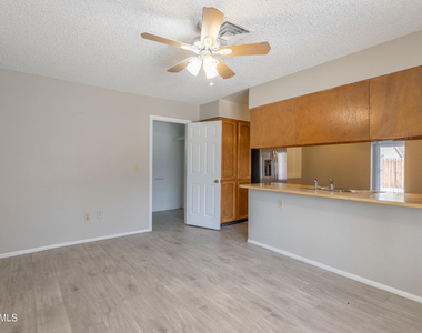 1705 W Mission Drive - Photo Thumbnail 5