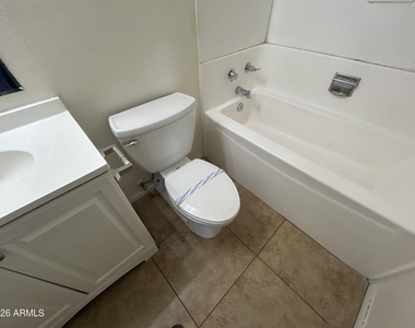 6320 W Monte Vista Road - Photo Thumbnail 18