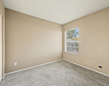 2910 W Marconi Avenue - Photo Thumbnail 16