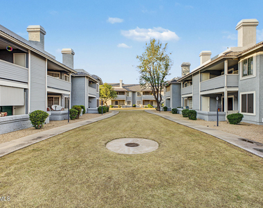2910 W Marconi Avenue - Photo Thumbnail 28