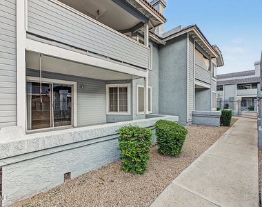 2910 W Marconi Avenue - Photo Thumbnail 22