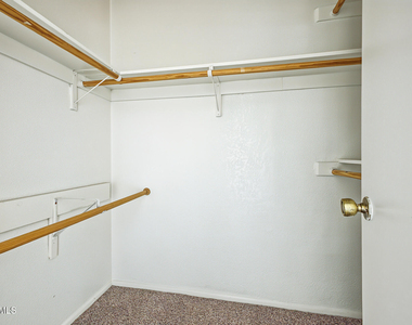 2910 W Marconi Avenue - Photo Thumbnail 15