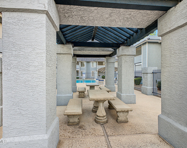 2910 W Marconi Avenue - Photo Thumbnail 27