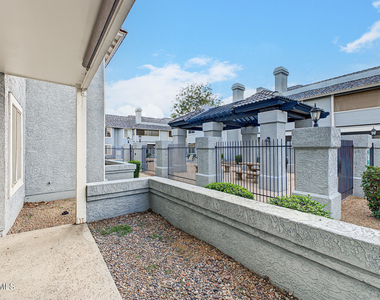 2910 W Marconi Avenue - Photo Thumbnail 23