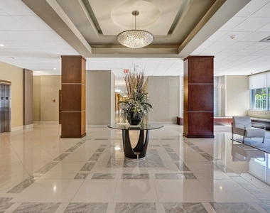 4250 Galt Ocean Drive - Photo Thumbnail 36