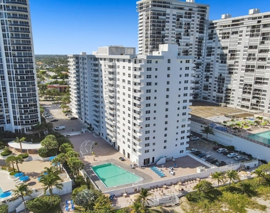 4250 Galt Ocean Drive - Photo Thumbnail 41