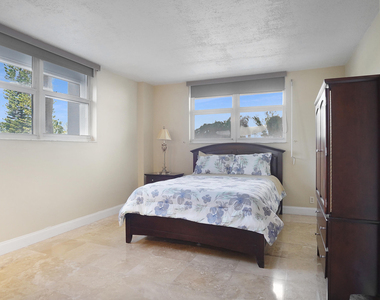 4250 Galt Ocean Drive - Photo Thumbnail 24