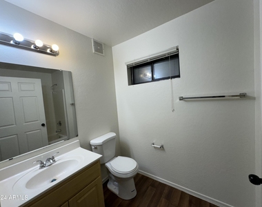 1287 N Alma School Road - Photo Thumbnail 8