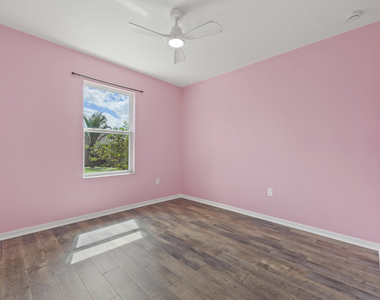 770 Sw Saragossa Avenue - Photo Thumbnail 13