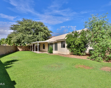 2463 E Longhorn Place - Photo Thumbnail 20