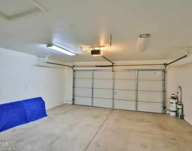 2463 E Longhorn Place - Photo Thumbnail 18