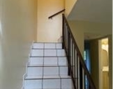 25 Laredo Place - Photo Thumbnail 9