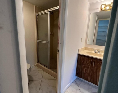3516 Whitehall Drive - Photo Thumbnail 9