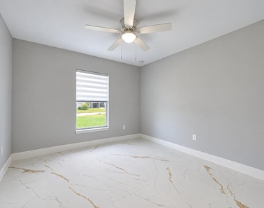 1749 Se Vesthaven Court - Photo Thumbnail 25