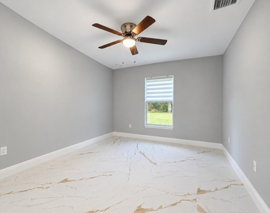 1749 Se Vesthaven Court - Photo Thumbnail 27